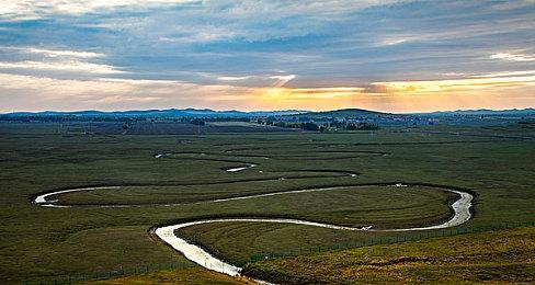 第三人称卡通风冒险《WHALIEN》1月24日登陆PC 新预告发布